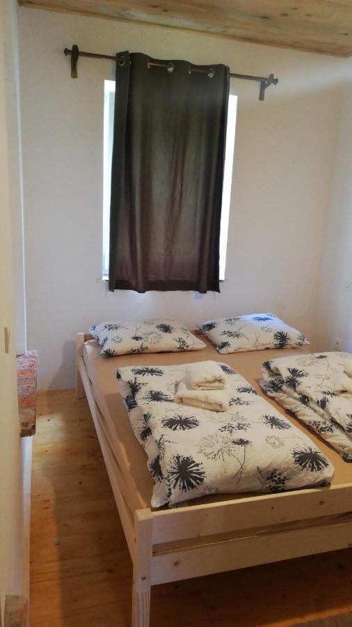 Gostel Koprivnik Pri Kocevju, Kocevski Rog Luaran gambar