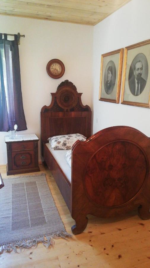 Gostel Koprivnik Pri Kocevju, Kocevski Rog Luaran gambar